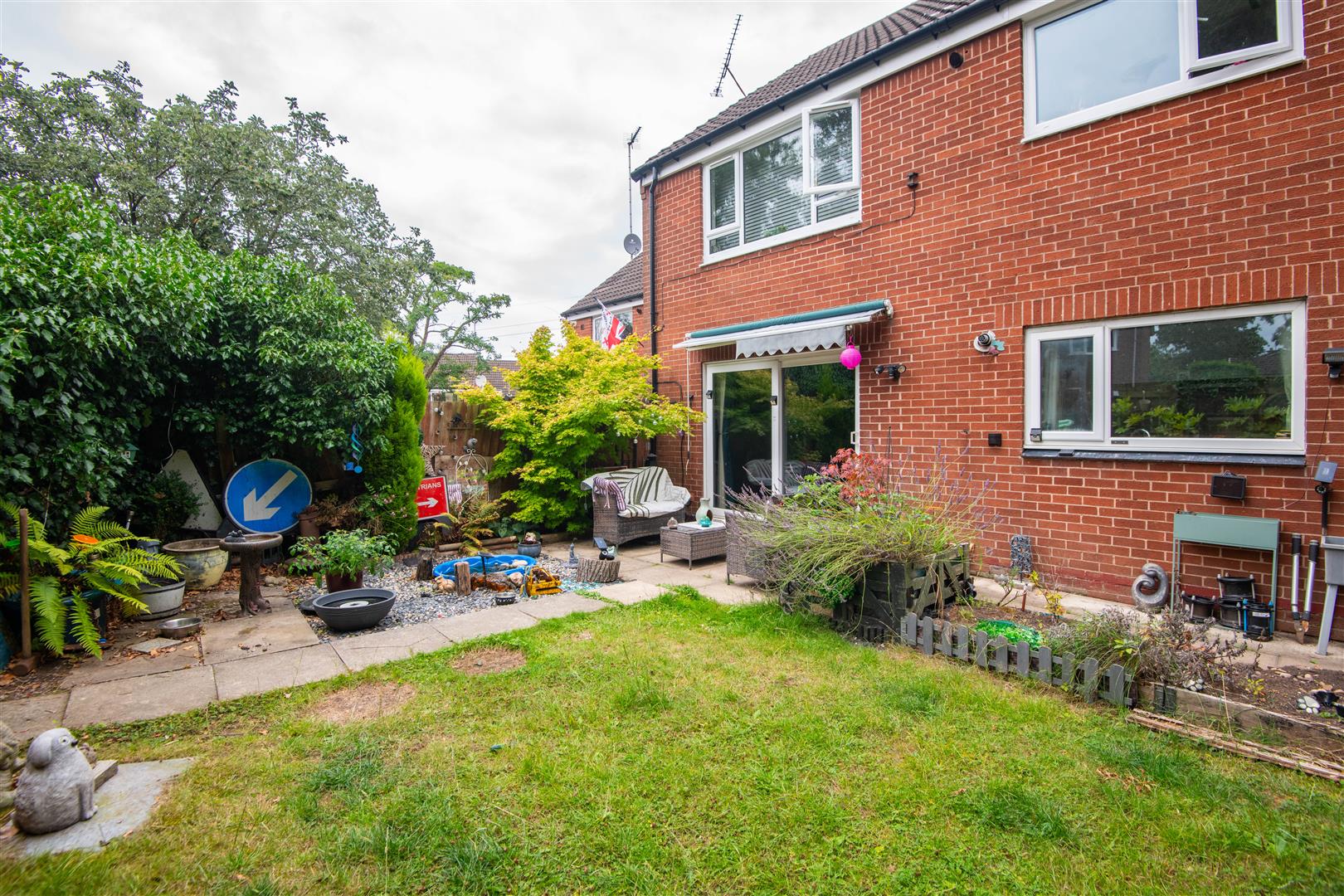 2 bed property in Brow Hey, Preston